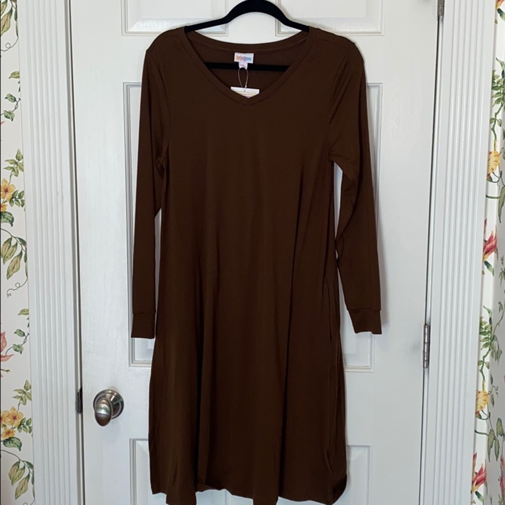 🌺NWT LULAROE EMILY DRESS🌺